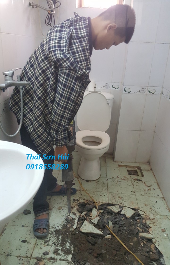 tho-chong-tham-toilet-ha-noi-chong-tham-nha-ve-sinh-tai-dong-da-1
