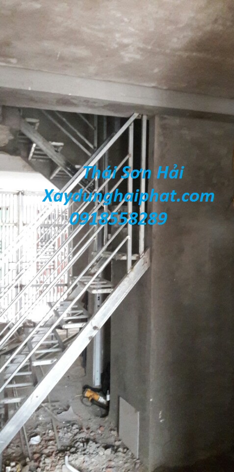 bang-gia-cau-thang-sat-gia-cau-thang-sat-hop-2026-tai-Ha-Noi-7