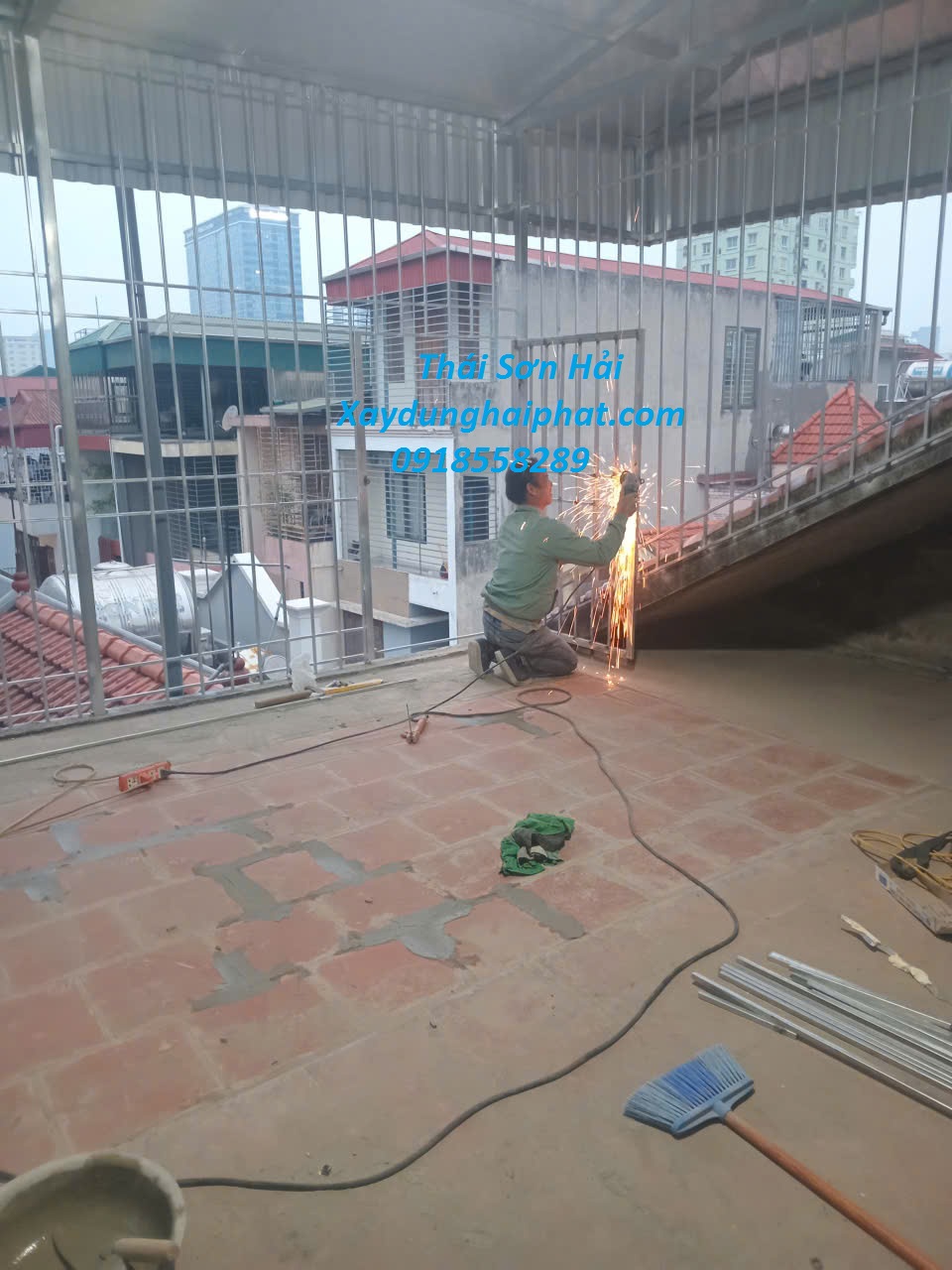 bang-gia-lam-khung-bao-ve-sat-tai-Ha-Noi-nam-2026-3