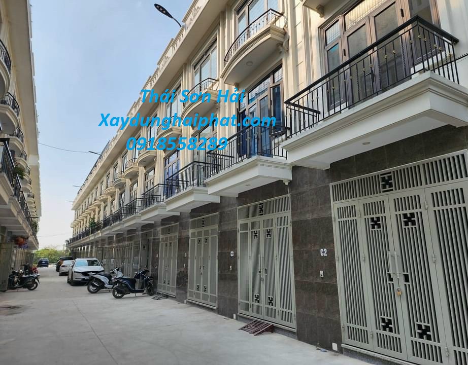 co-so-lam-lan-can-sat-uy-tin-lam-khung-sat-bao-ve-cho-ngoi-nha-o-HN-4
