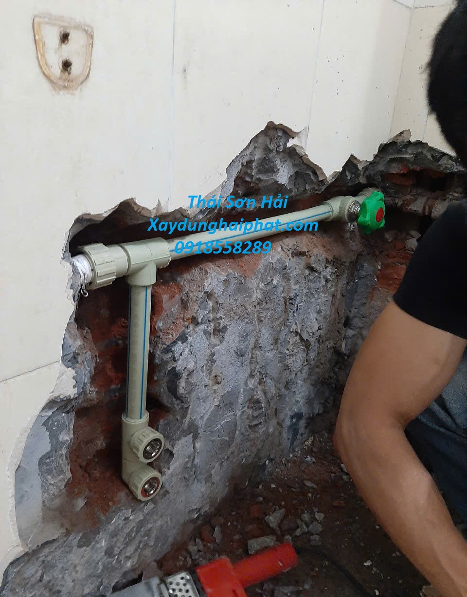 cong-ty-chong-tham-toilet-uy-tin-chong-tham-nha-tam-an-toan-o-HN-1