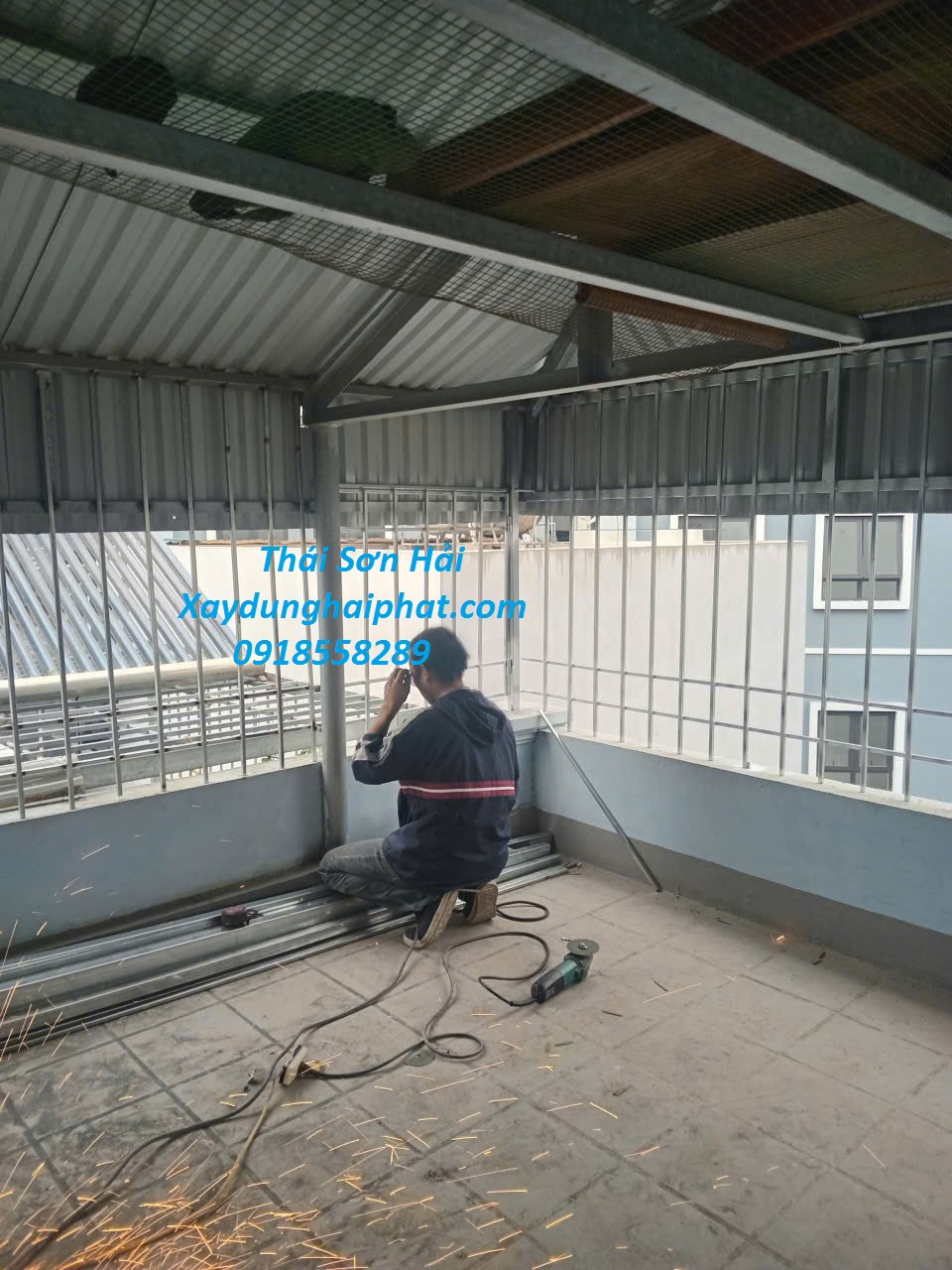 cong-ty-lam-lan-can-chuong-cop-han-khung-sat-bao-ve-o-Ha-Noi-2