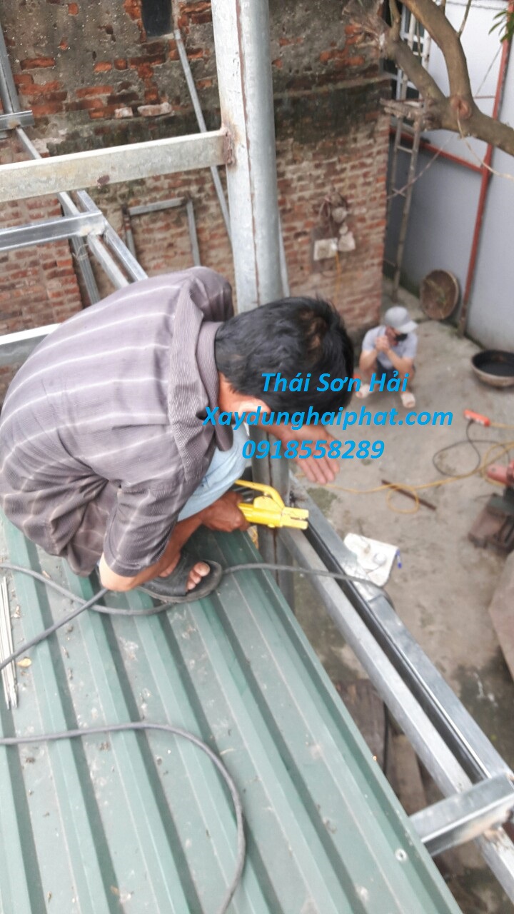 cong-ty-lap-dat-mai-ton-chong-dot-mai-ton-tai-nha-o-HN-5