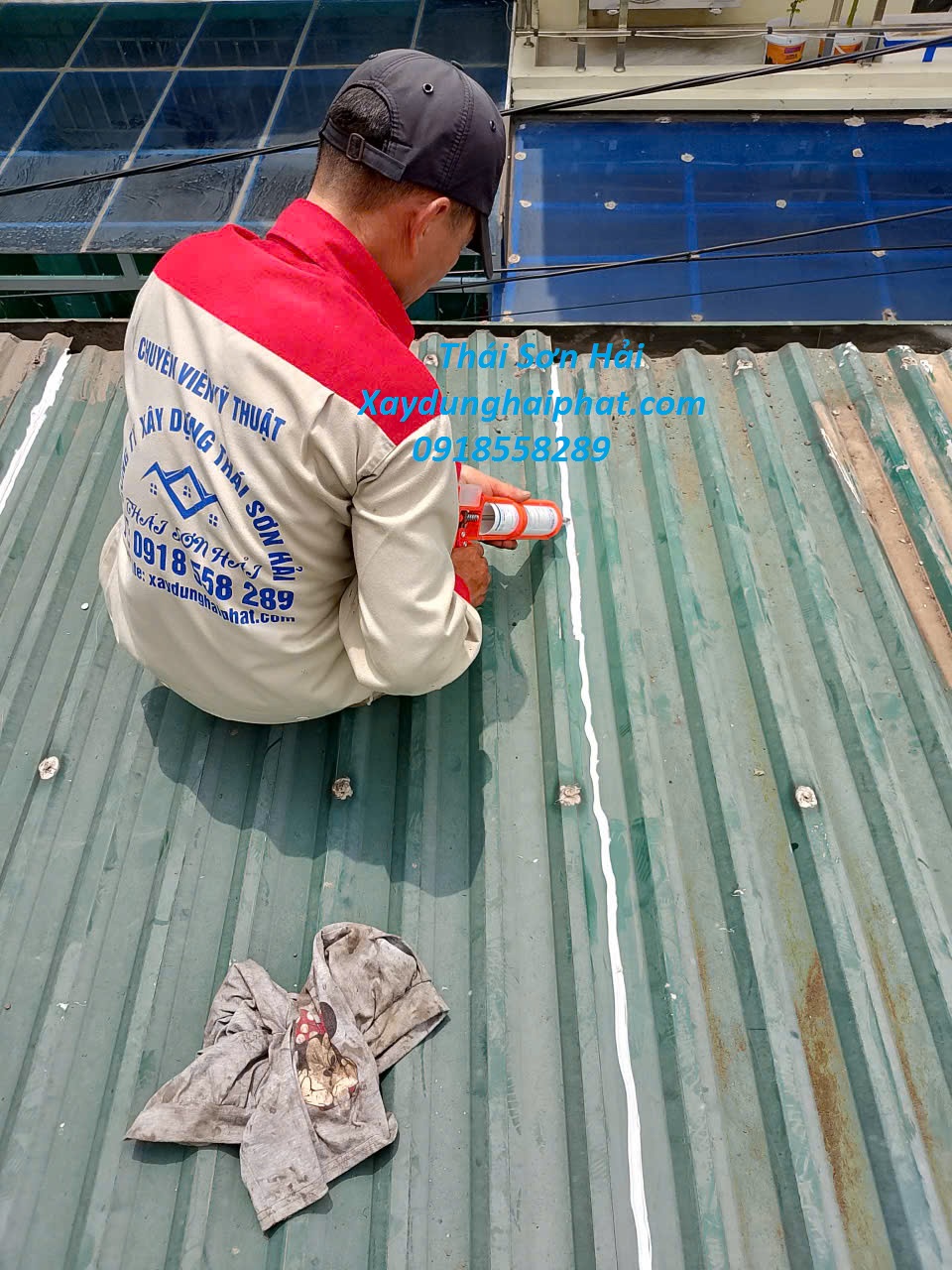 cong-ty-lap-dat-mang-xoi-chong-tham-chong-dot-nha-o-Ha-Noi-gia-re-1