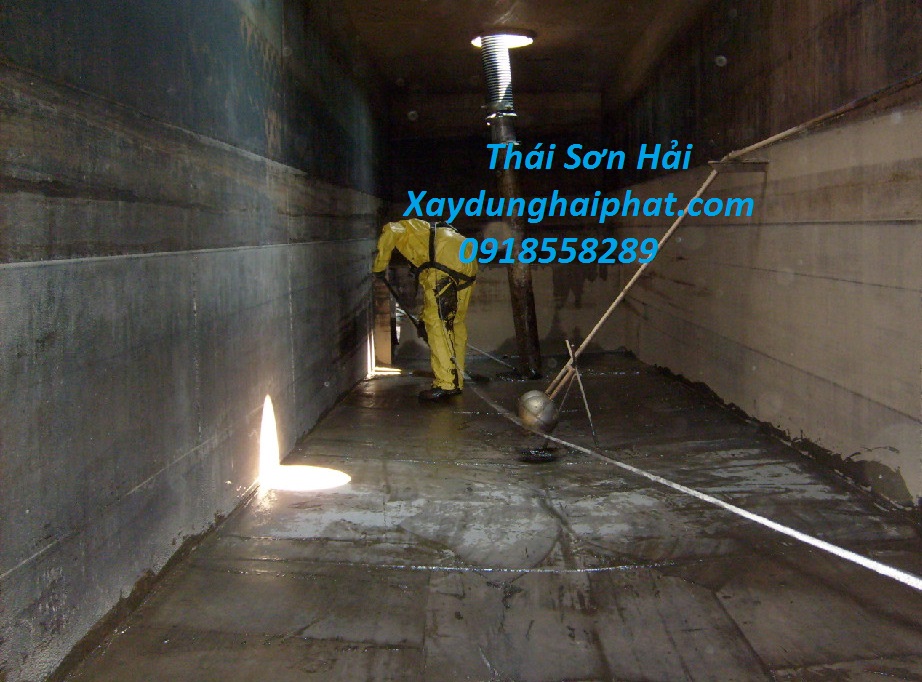 cong-ty-sua-be-ngam-Ha-Noi-xu-ly-triet-de-be-nuoc-sinh-hoat-bi-tham-4