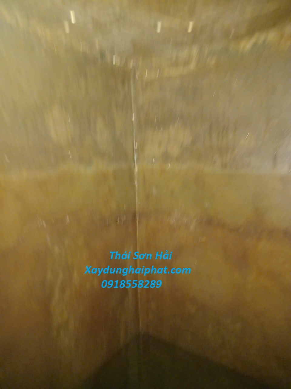 cong-ty-xu-ly-tham-nuoc-be-ngam-chong-tham-be-chua-bang-sika-o-HN-1