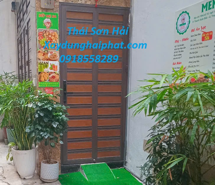 dat-lam-cua-sat-theo-kich-thuoc-lam-cua-sat-chat-luong-o-Ha-Noi-2