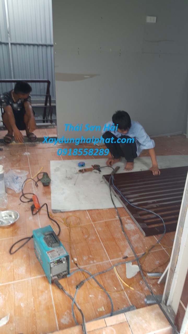 dia-chi-lam-cua-sat-uy-tin-lam-cua-cong-sat-chong-trom-Ha-Noi-3
