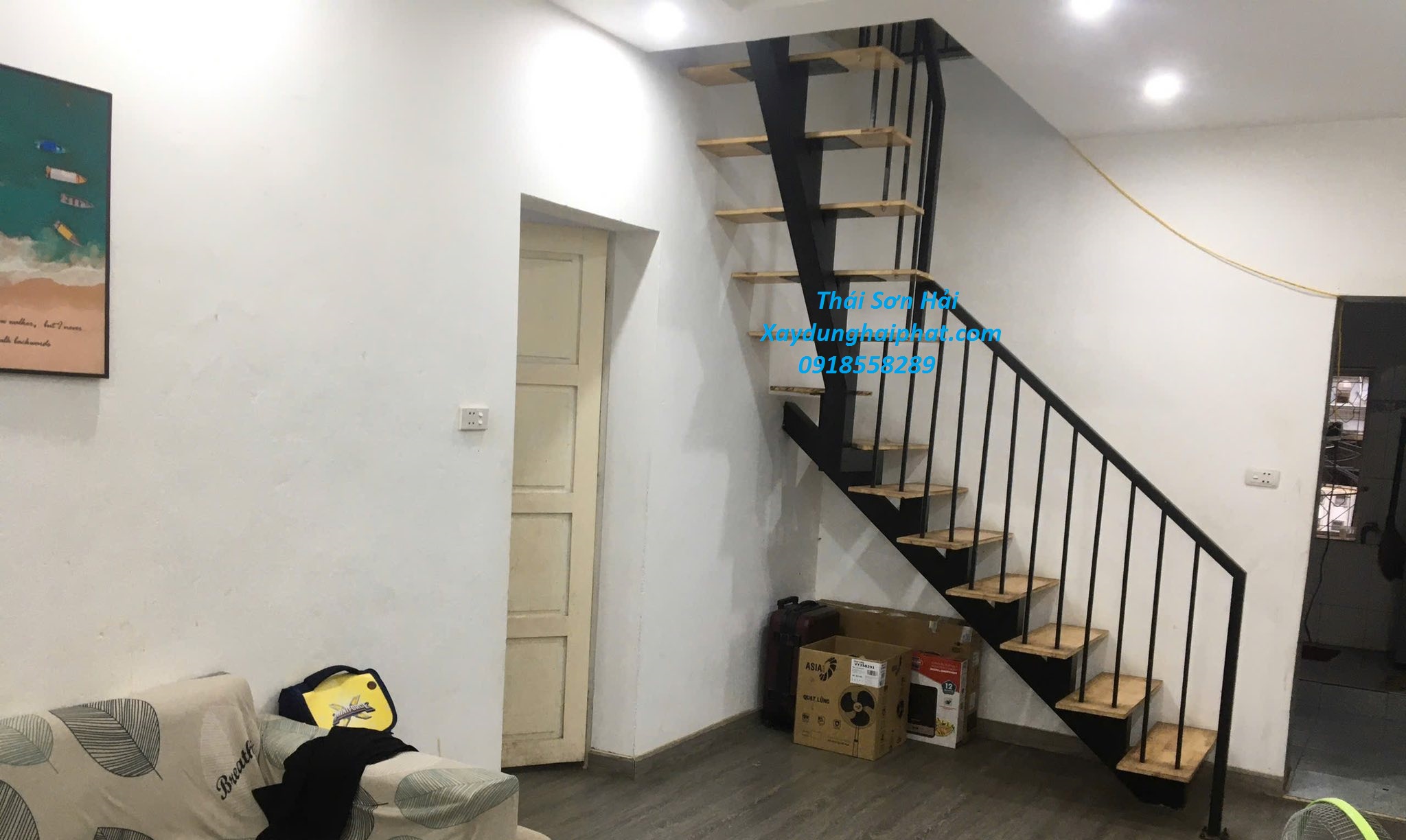 dich-vu-bao-gia-lan-can-sat-cau-thang-sat-o-Hoang-Mai-HN-5