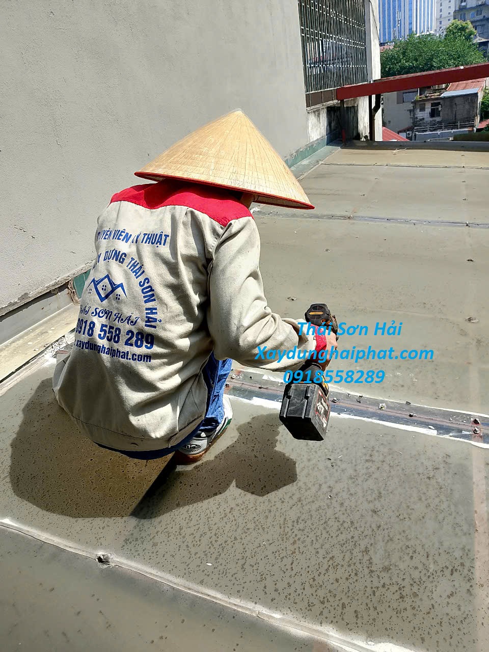 dich-vu-chong-dot-mai-ton-ho-gia-dinh-chong-dot-nha-o-Ha-Noi-1