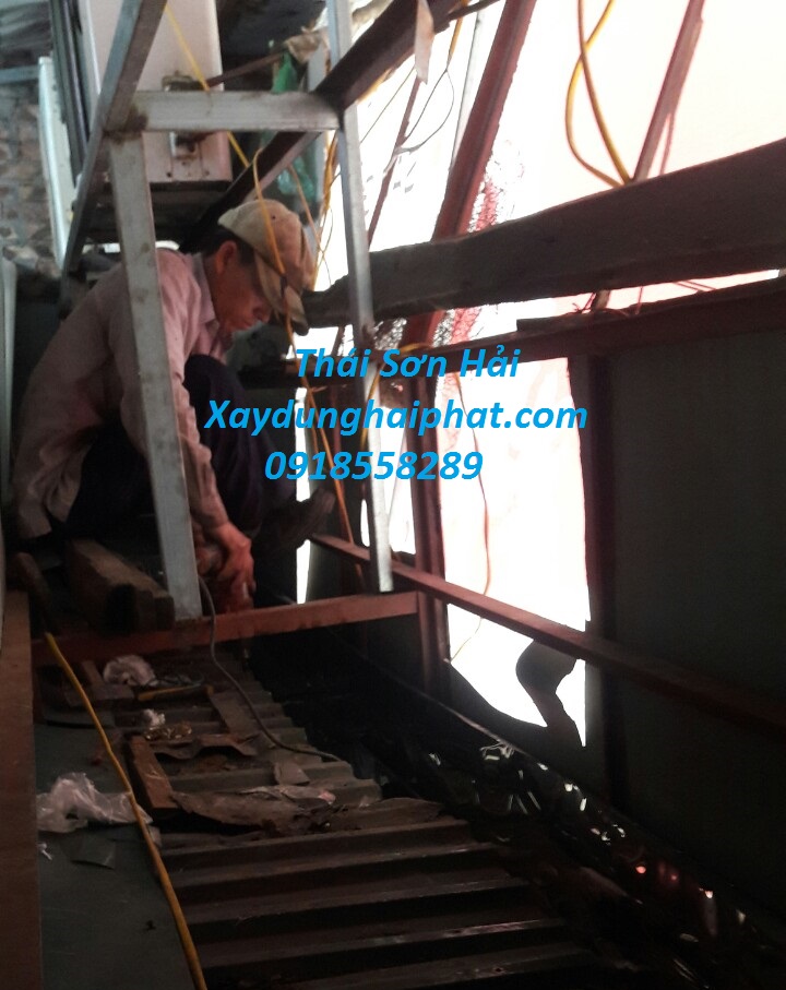 dich-vu-chong-tham-dot-mai-nha-chong-dot-nha-dan-dung-Ha-Noi-1