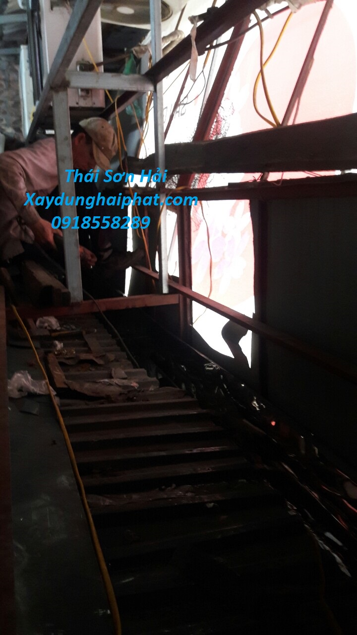 dich-vu-chong-tham-dot-mai-ton-ben-lau-tai-Ha-Noi-uy-tin-3