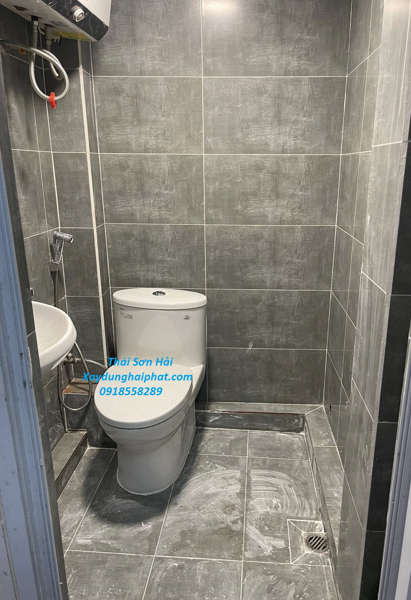 dich-vu-chong-tham-toilet-tron-goi-xu-ly-tham-nuoc-phong-tam-tai-Ha-Dong-HN-5