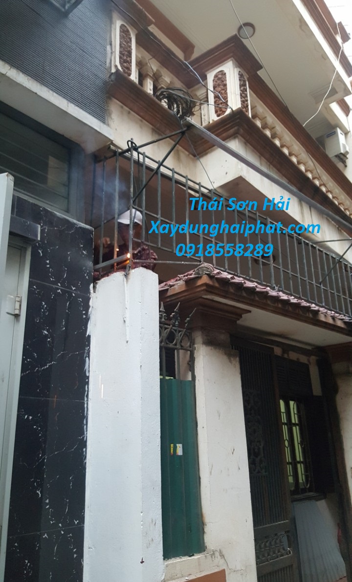 dich-vu-lap-dat-chuong-cop-sat-chuong-cop-bao-ve-nha-dan-dung-o-HN-1