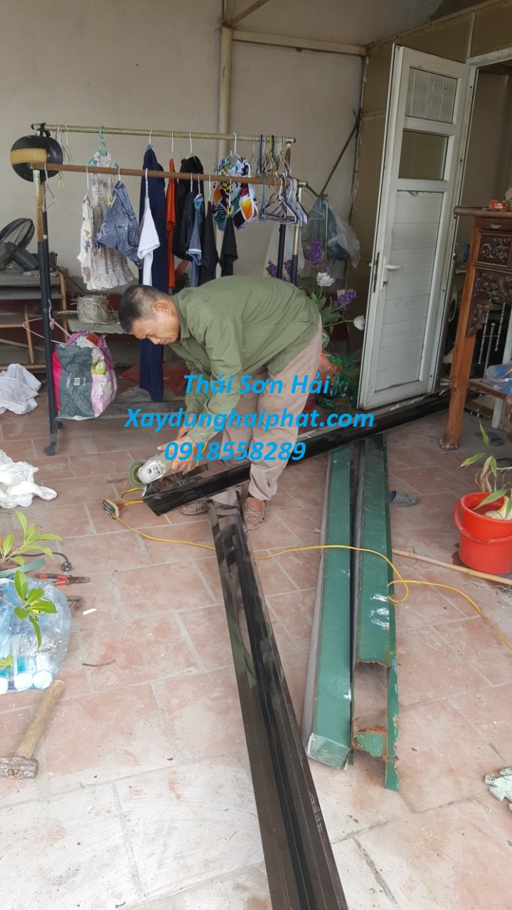 dich-vu-lap-mang-xoi-tai-nha-sua-chua-thay-mang-xoi-inox-tai-HN-2