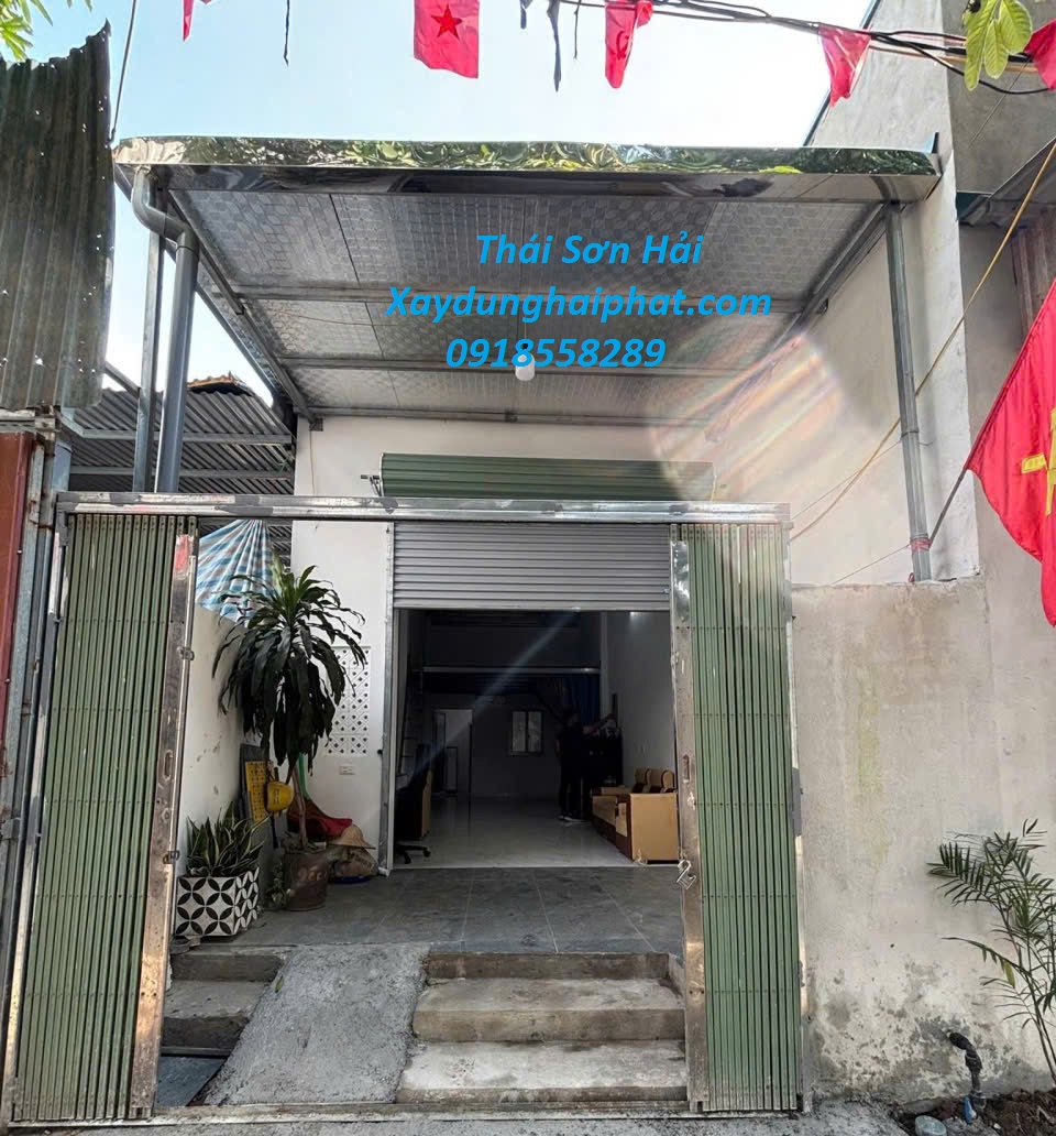 dich-vu-lop-mai-ton-cach-nhiet-cai-tao-mai-ton-nha-dan-o-Ha-Noi-5