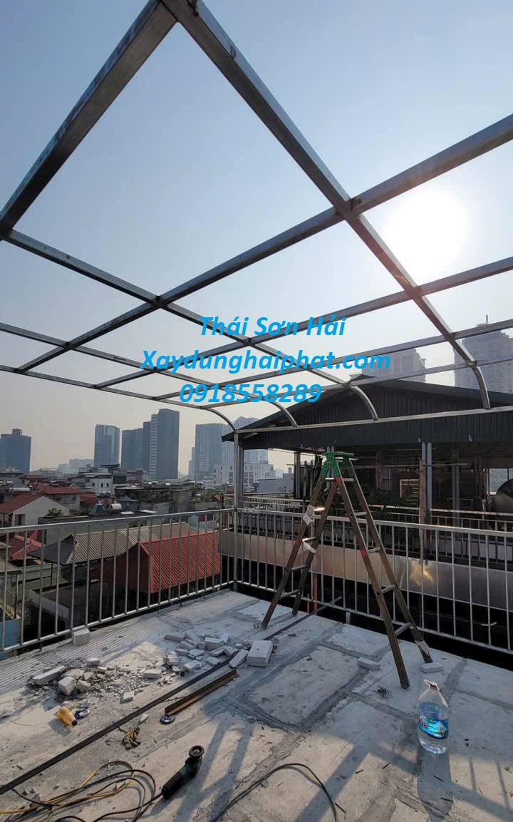 dich-vu-sua-chua-cai-tao-mai-ton-cu-tai-nha-o-Ha-Noi-7