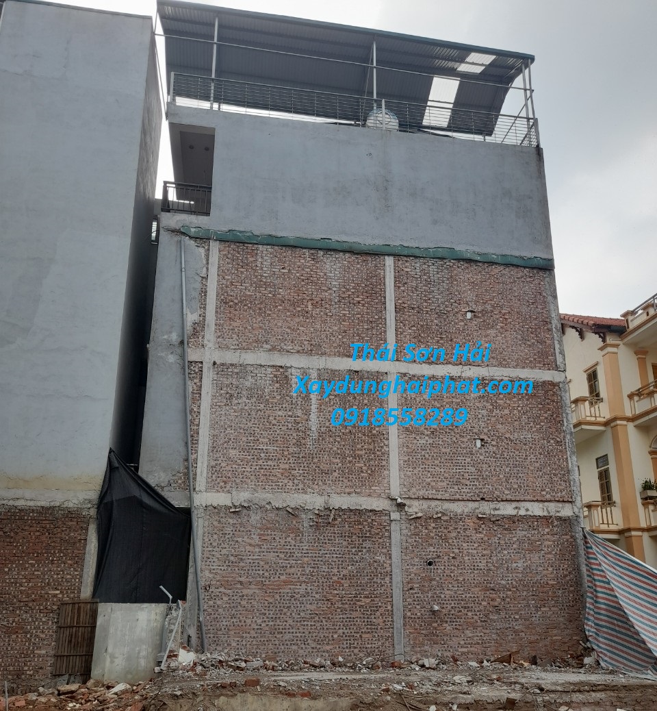 dich-vu-sua-chua-nha-o-cai-tao-tuong-nha-cu-tai-HN-2