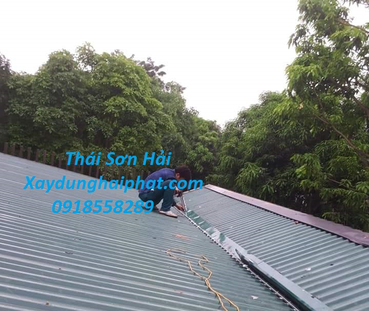 dich-vu-thay-ton-mai-cu-thay-mai-ton-cho-nha-dan-o-Ha-Noi-7