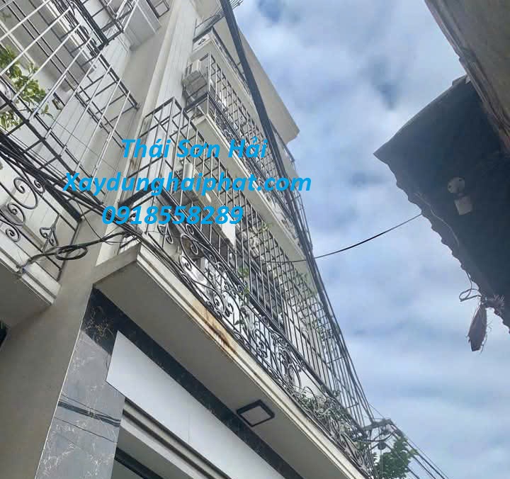 dich-vu-thi-cong-chuong-cop-lan-can-khung-sat-o-HN-2