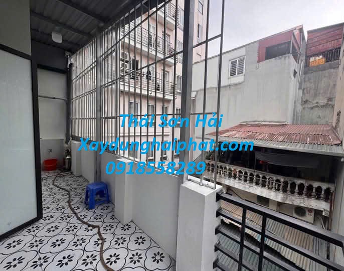 dich-vu-thi-cong-chuong-cop-lan-can-khung-sat-o-HN-5