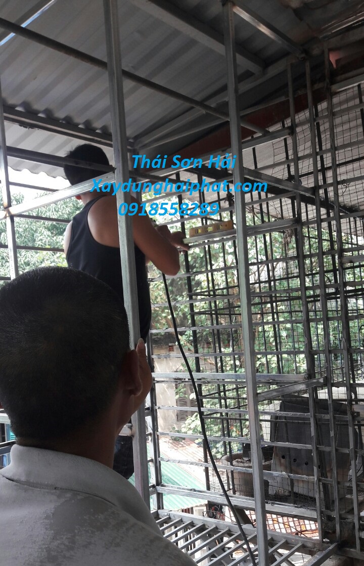 dich-vu-thi-cong-chuong-cop-sat-co-cua-thoat-hiem-o-HN-4