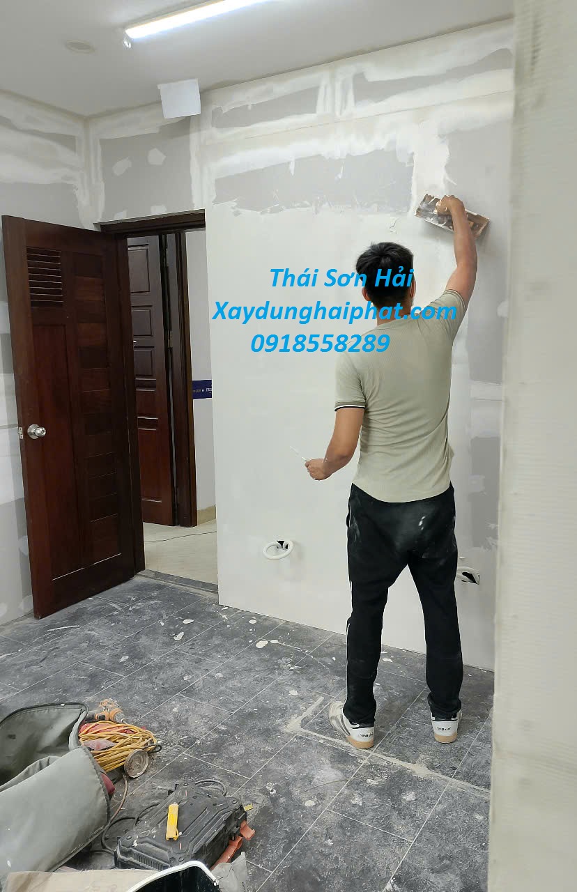 dich-vu-xu-ly-tham-co-tran-xu-ly-tuong-nut-tai-Ha-Noi-1