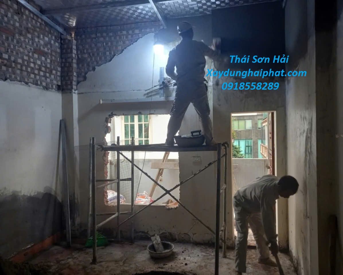 doc-trat-tuong-nha-cu-cai-tao-can-ho-chung-cu-cu-HN-1