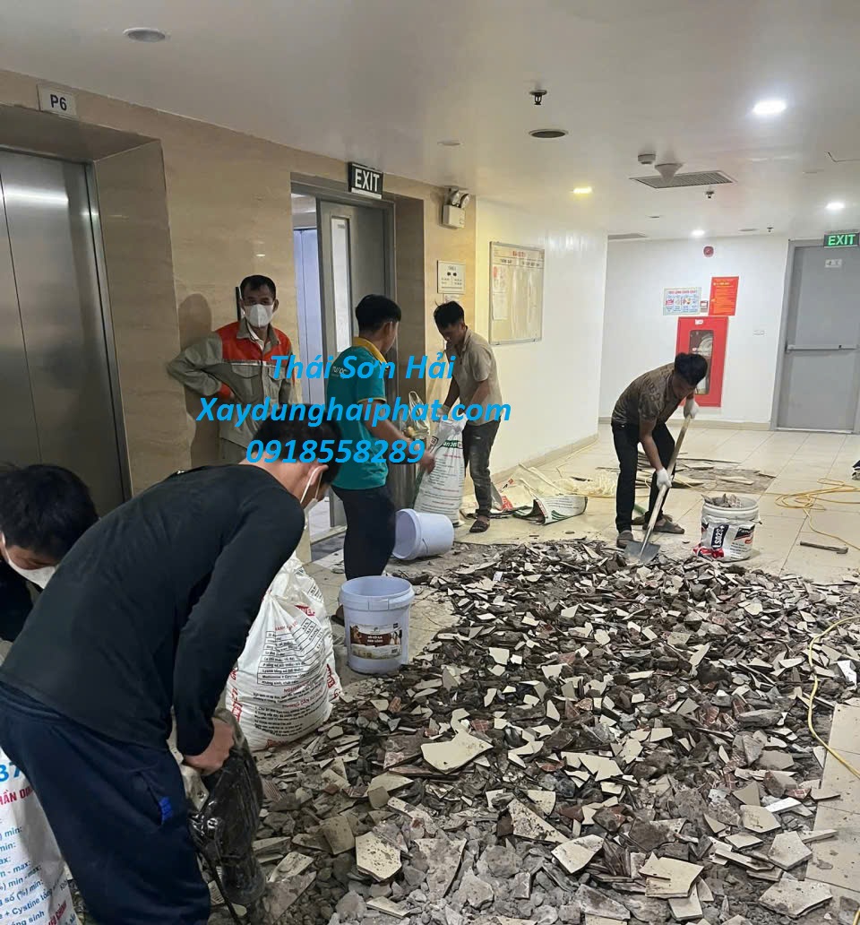 doc-trat-tuong-nha-cu-cai-tao-can-ho-chung-cu-cu-HN-3