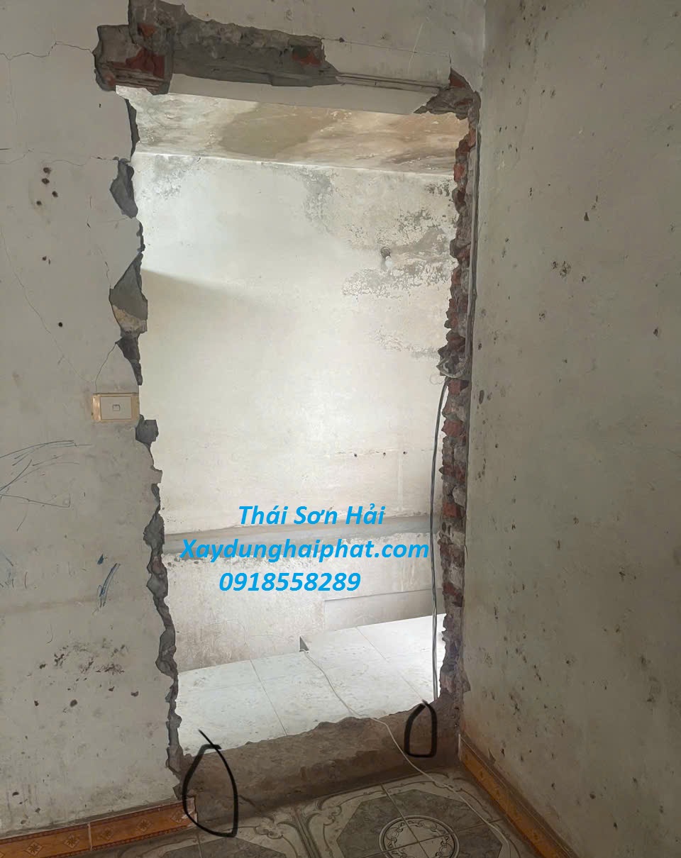 doc-trat-tuong-nha-cu-cai-tao-can-ho-chung-cu-cu-HN-4