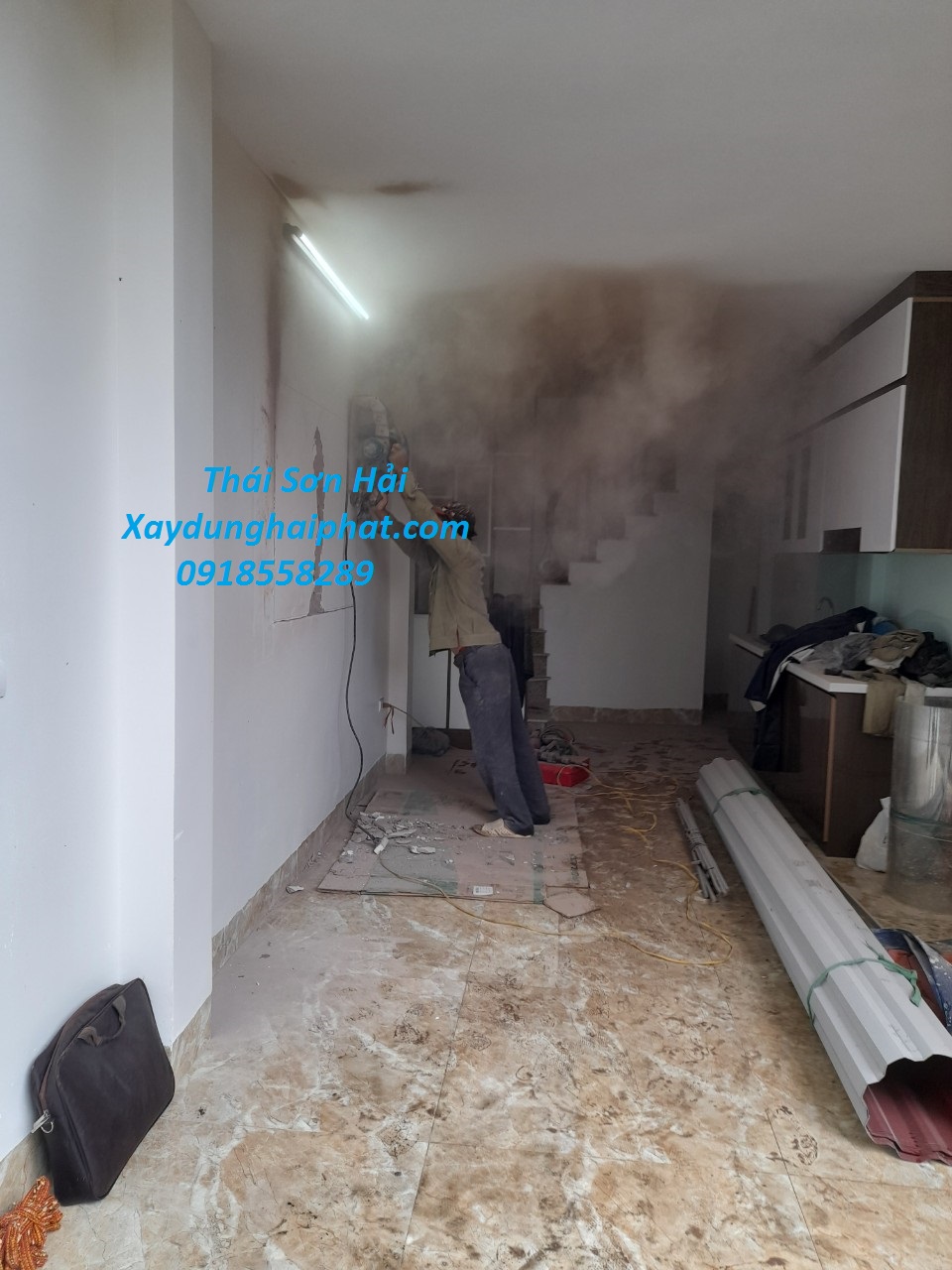 doi-tho-pha-do-cat-tuong-lap-cua-o-HN-1