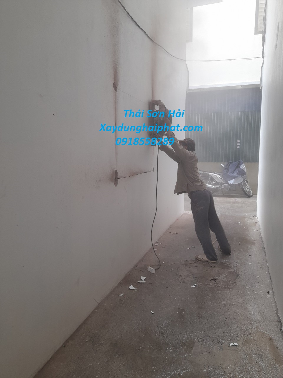 doi-tho-pha-do-cat-tuong-lap-cua-o-HN-2