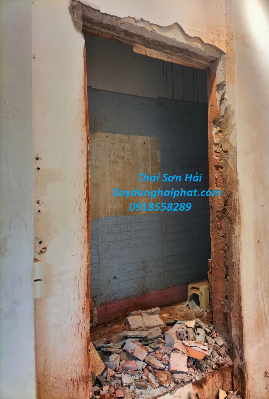 doi-tho-sua-nha-tay-nghe-cao-cai-tao-nha-tap-the-cu-gia-re-o-HN-1