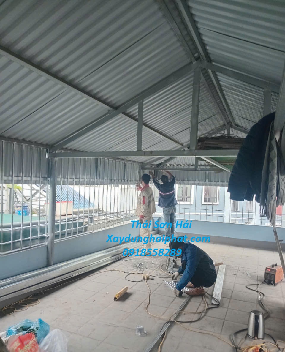 don-vi-lam-lan-can-chuong-cop-bao-ve-an-ninh-cho-gia-dinh-o-HN-2