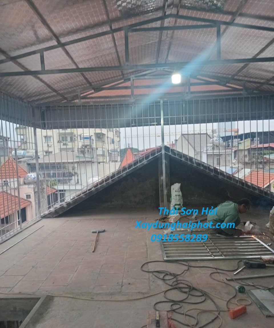 don-vi-lam-lan-can-chuong-cop-bao-ve-an-ninh-cho-gia-dinh-o-HN-3