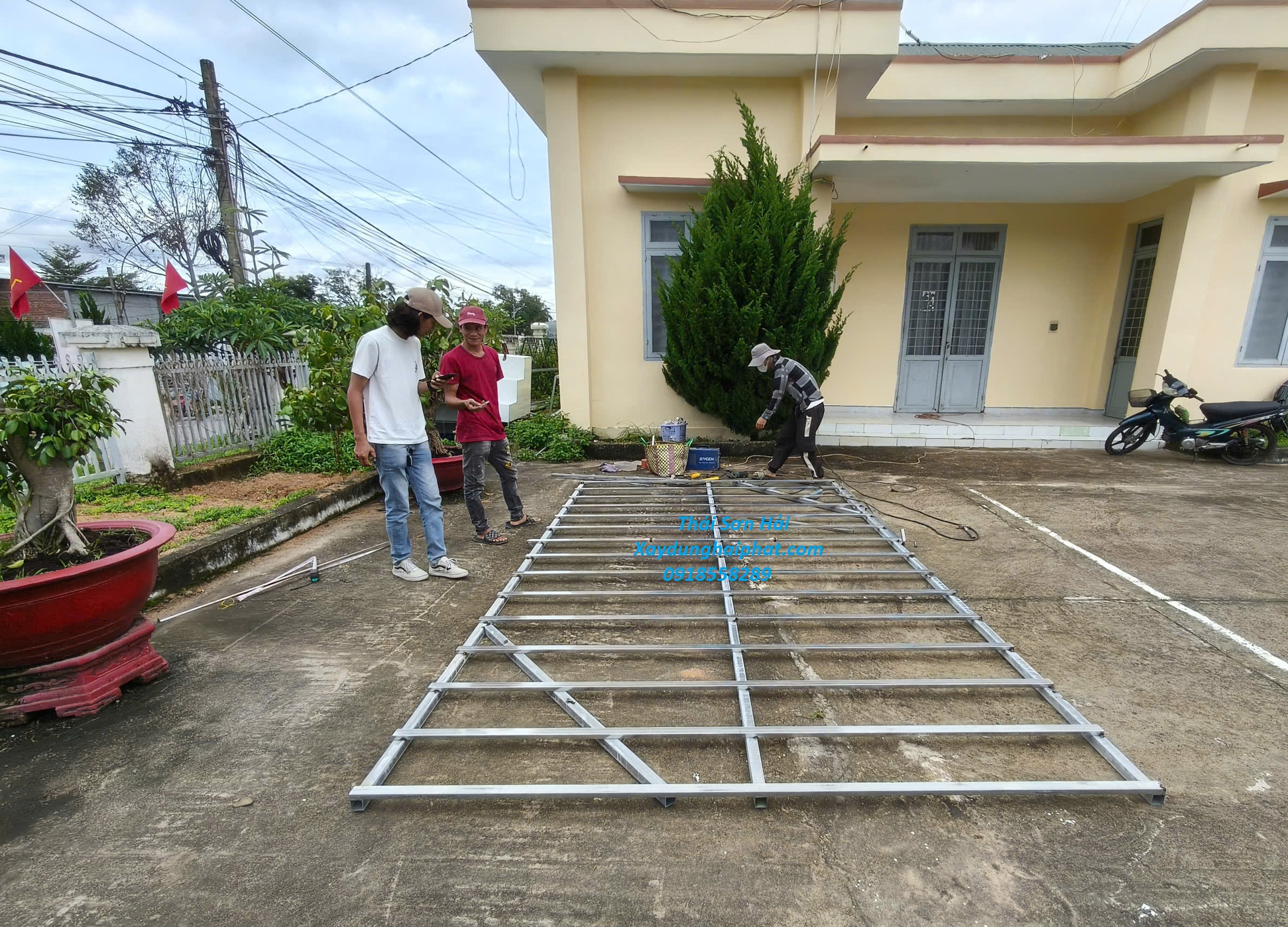 don-vi-lam-lan-can-chuong-cop-bao-ve-an-ninh-cho-gia-dinh-o-HN-5