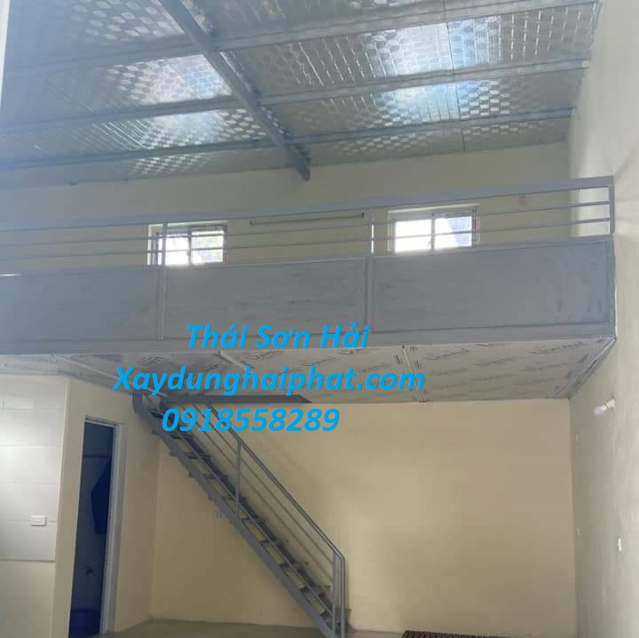 don-vi-thi-cong-gac-xep-uy-tin-lam-gac-lung-cemboard-o-Ha-Noi-gia-re-5