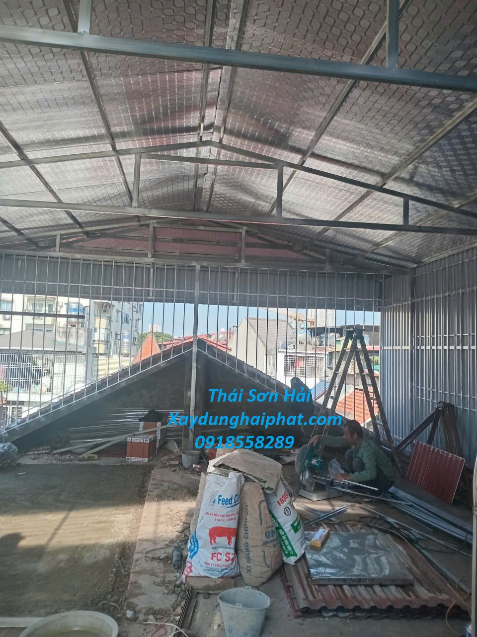 lam-cua-sat-mai-ton-chong-nong-cua-cong-sat-chong-ri-set-o-HN-6