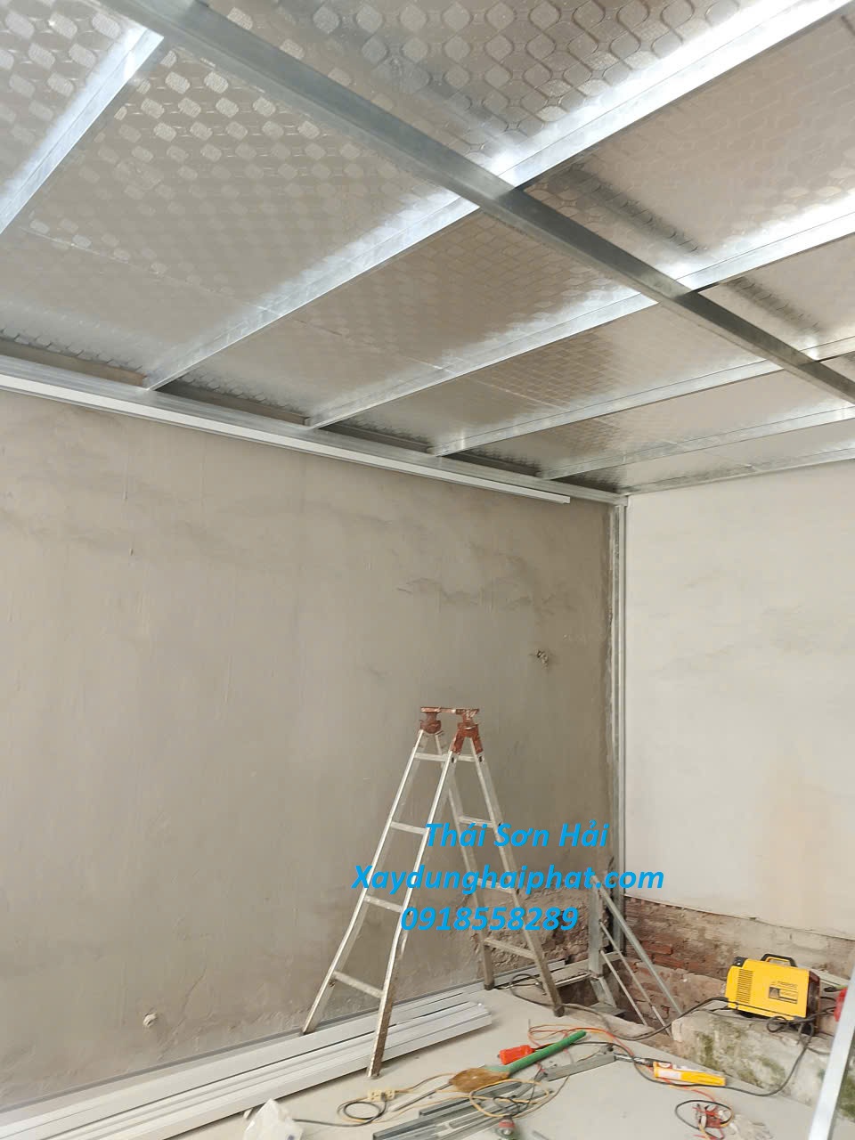 nang-tang-nha-bang-vat-lieu-nhe-o-Nguyen-Duc-Canh-Hoang-Mai-HN-4