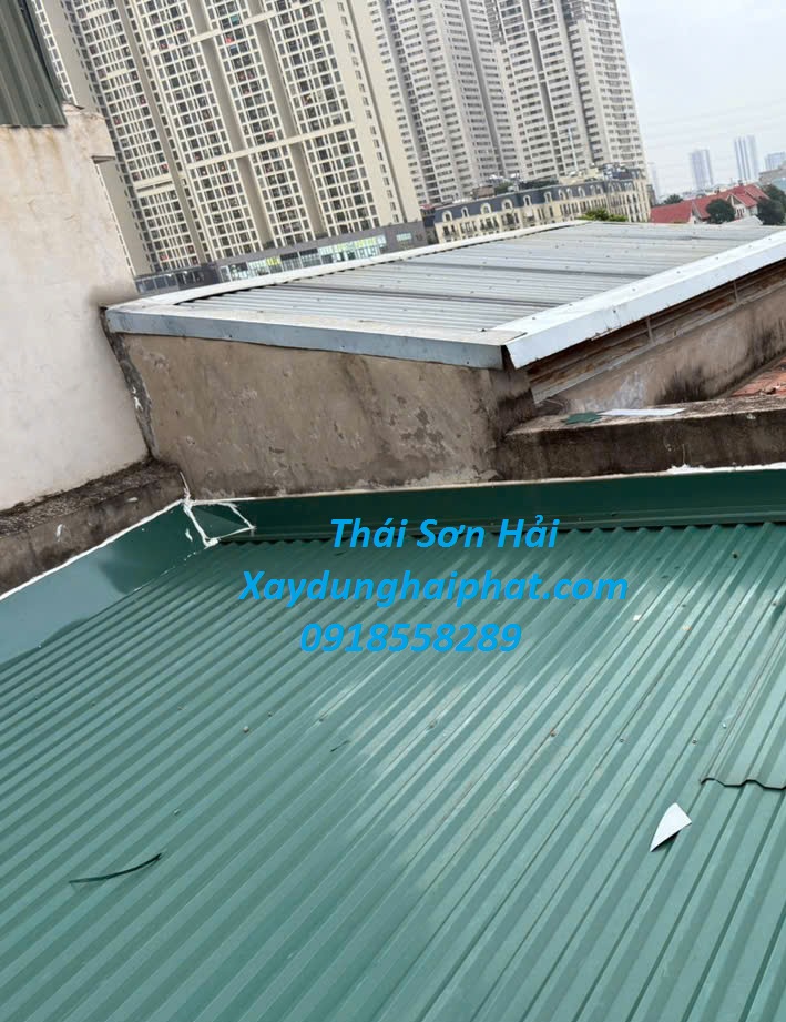 tho-chong-tham-khe-tuong-xu-ly-khe-ho-giua-2-nha-lien-ke-bang-ton-o-HN-7
