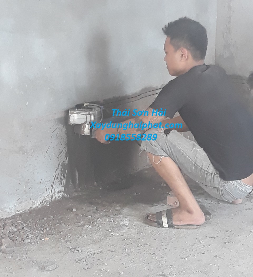 tho-chuyen-sua-chua-nha-cai-tao-chung-cu-cu-gia-re-Ha-Noi-4