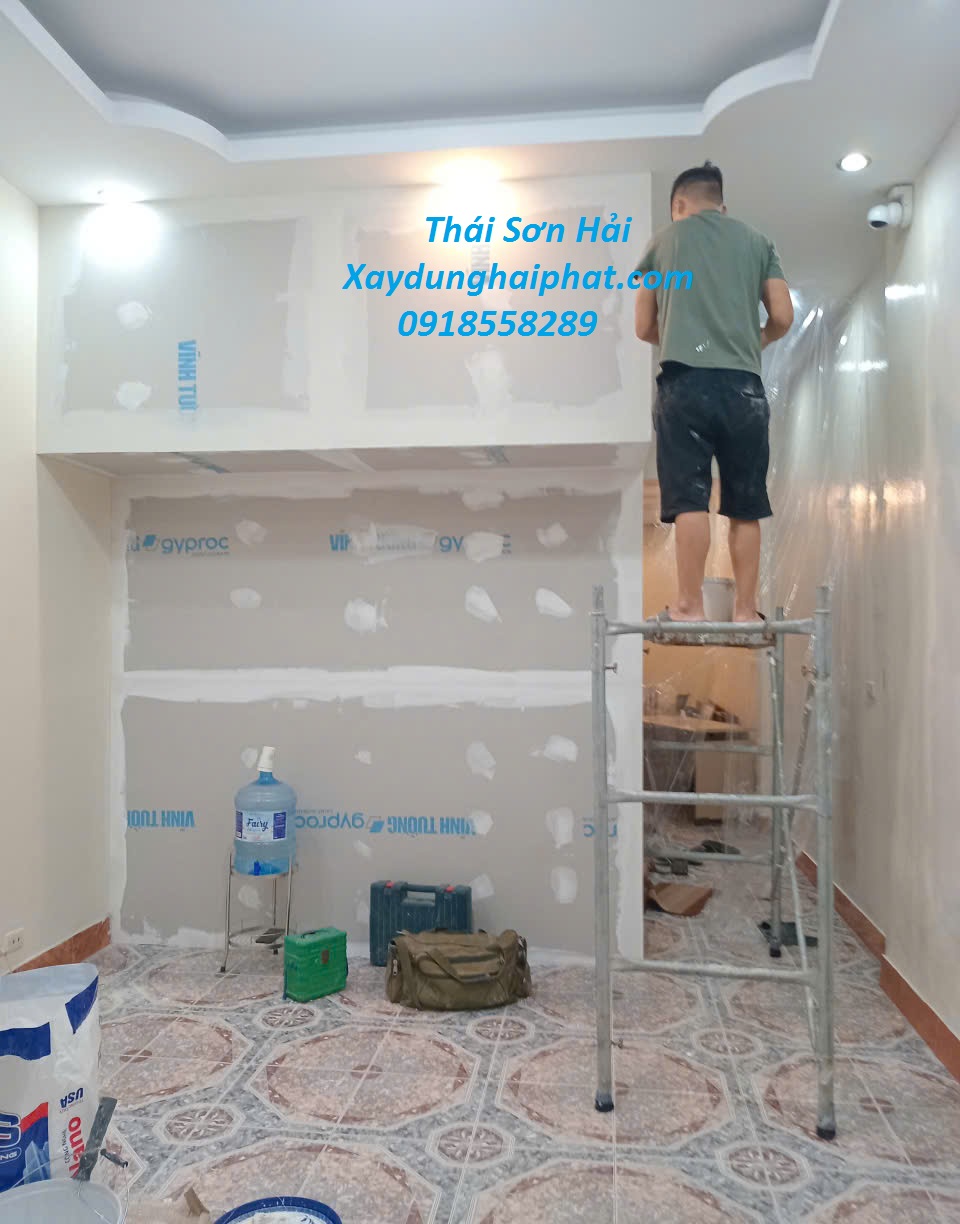 tim-doi-tho-son-nha-lan-son-chong-tham-gia-hop-ly-tai-Ha-Noi-2
