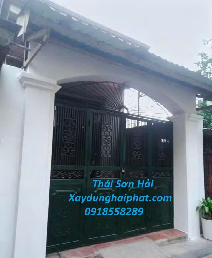 xuong-co-khi-lam-cua-truot-sat-cua-cong-sat-dep-o-Ha-Dong-4